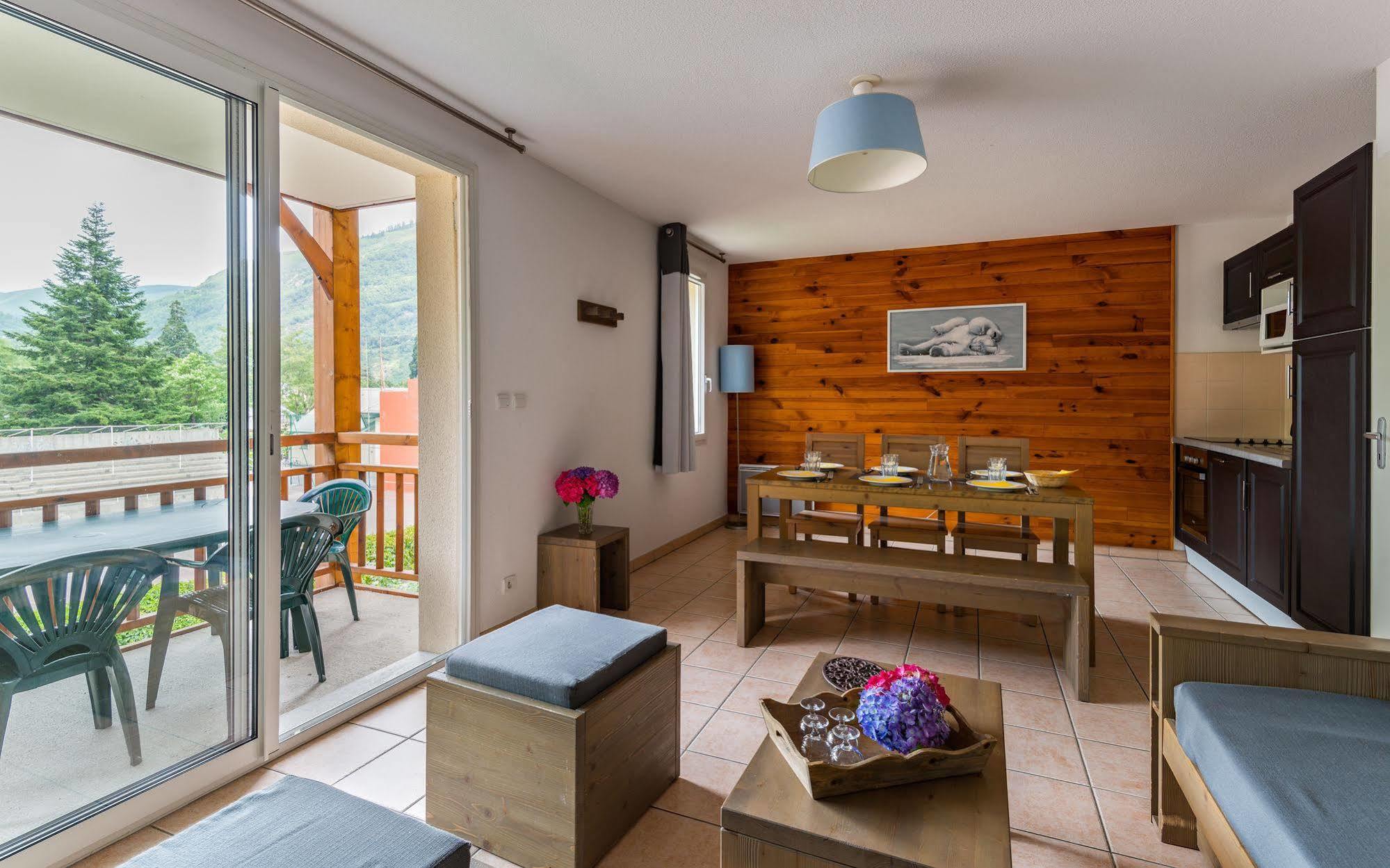 Lagrange Vacances Le Belvedere Saint-Mamet Εξωτερικό φωτογραφία